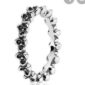 Silver Flower Band Ring